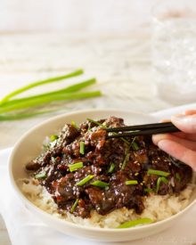 Mongolian Beef | Mongolian beef is such a classic and delicious Asian dish... and easy to make at home! In just 30 minutes you'll have an incredible meal! | http://thechunkychef.com