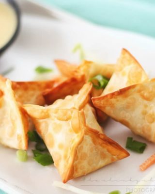 Crab Rangoons | The Chunky Chef | Like your favorite Chinese takeout appetizer... but WAY better!! These crab rangoons are simple to make and taste so good, the whole family will enjoy them!