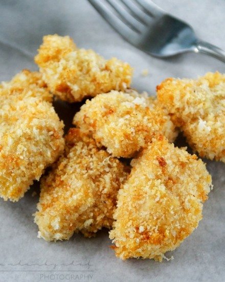 Parmesan Crusted Chicken Nuggets | The Chunky Chef | Amazingly crispy and flavorful baked Parmesan crusted chicken nuggets that both kids and adults will love! Ready in 30 minutes!