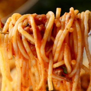 Slow Cooker Spaghetti Bolognese Sauce | Perfect for a weeknight dinner, this bolognese-style sauce is made in the slow cooker. Just boil some pasta and your dinner is ready! | https://thechunkychef.com