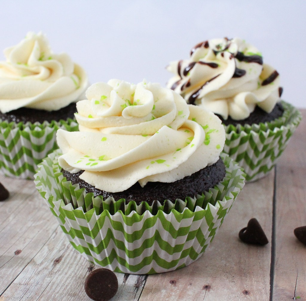Guinness Cupcakes with Bailey's Frosting and Chocolate Drizzle The Chunky Chef