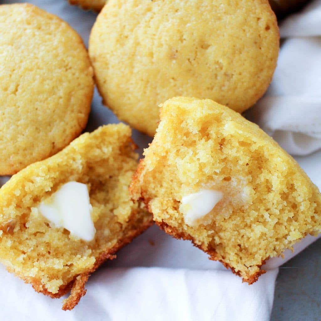 Looking for a great cornbread recipe? You HAVE to try these soft and fluffy honey jalapeno cornbread muffins... they are sure to be a favorite!