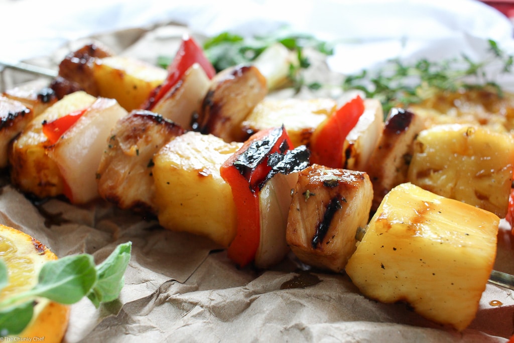 Caribbean Citrus Habanero Chicken Skewers | Taste the Caribbean in these citrus habanero chicken skewers... marinated chicken, onions, peppers, and pineapple.. all grilled to smoky charred perfection! | http://thechunkychef.com