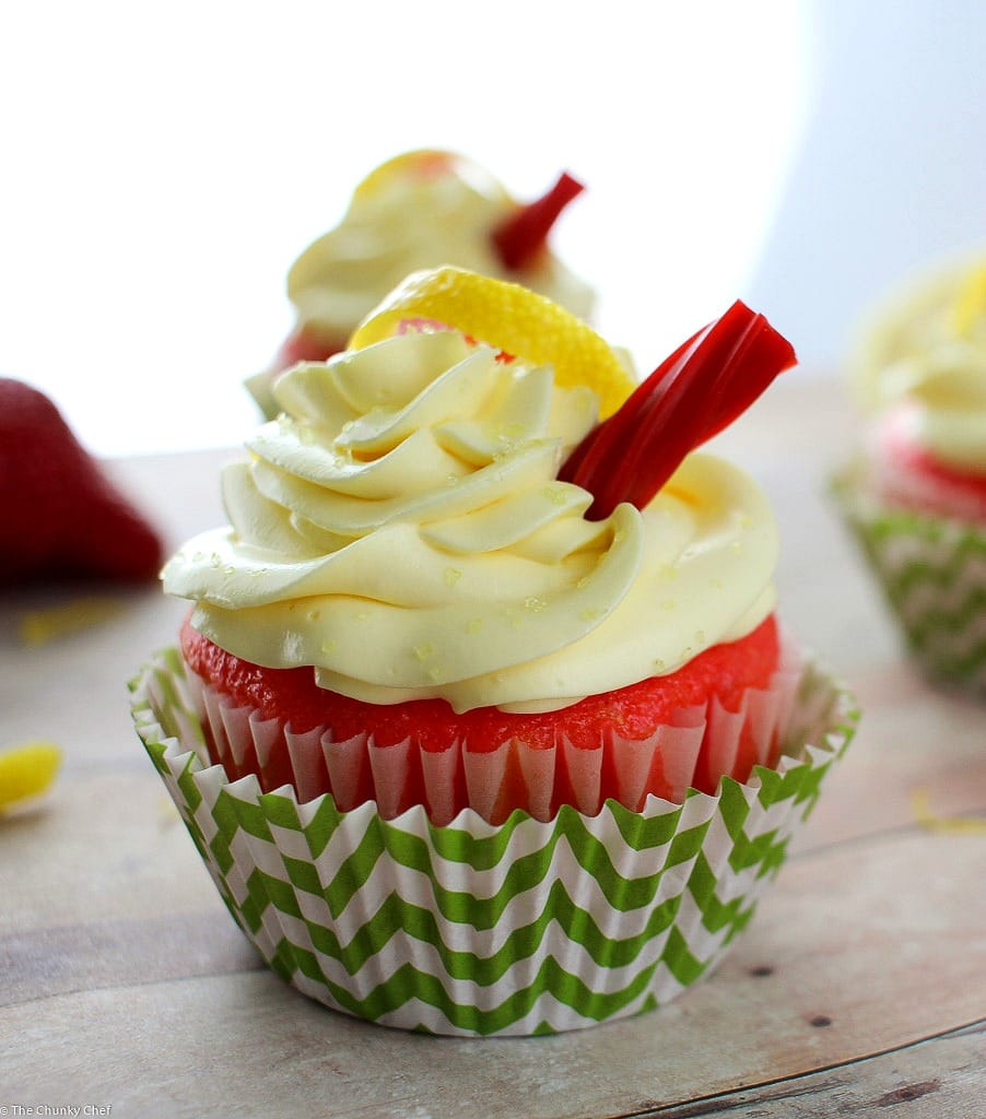 Deliciously moist with a few surprise ingredients, you have to try these strawberry lemonade cupcakes! It's like taking a bite out of summer :)