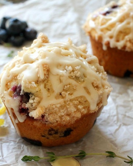 Bakery Style Blueberry Muffins | The Chunky Chef | http://thechunkychef.com