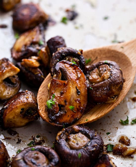 Roasted Mushrooms (Garlic + Balsamic) - The Chunky Chef