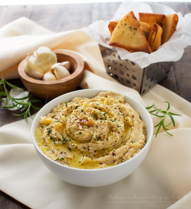 Easy Roasted Garlic Hummus - The Chunky Chef