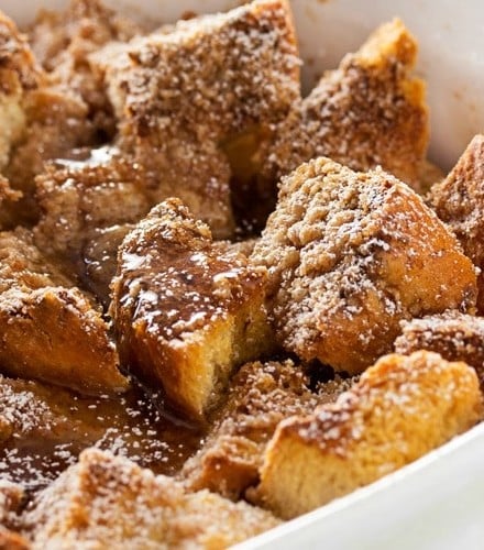 Bourbon Cinnamon French Toast Bake | This french toast bake stands out from the rest with warm cinnamon and sweet bourbon! An easy make ahead breakfast!!