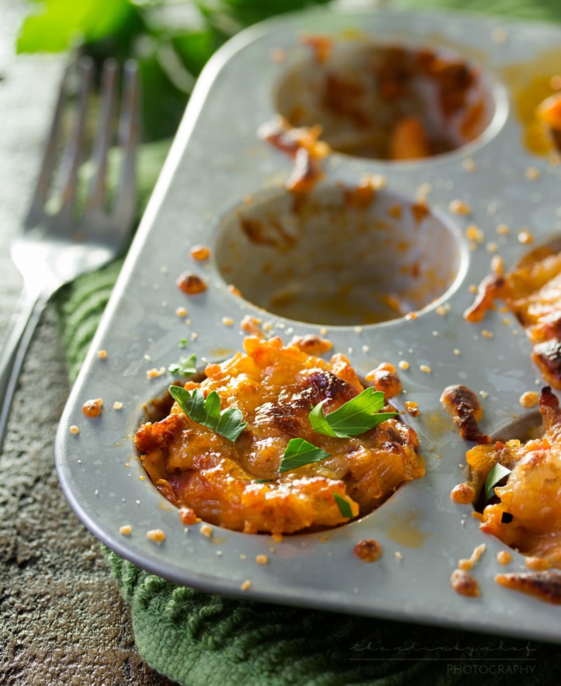 Cheesy One Bite Baked Penne Cups | Creamy, cheesy and spicy baked penne pasta is baked into mini muffin cups for the tastiest appetizer around! They're the perfect one-bite snack!