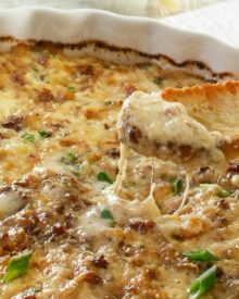 Caramelized Onion Dip | The ultimate party dip! This onion dip is made with gruyere, white cheddar, herbs, bacon, and rich caramelized onions for a melt in your mouth appetizer! | http://thechunkychef.com