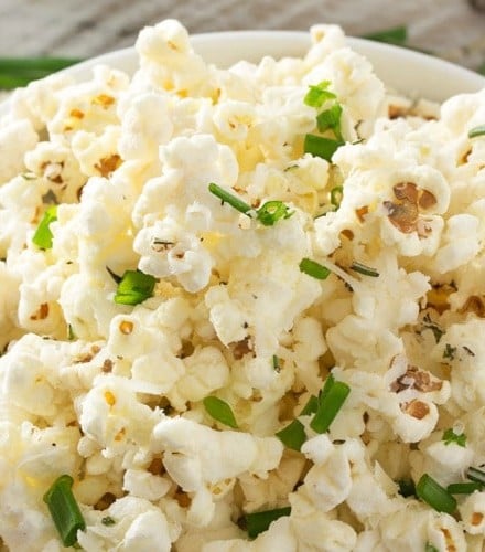 Easy Gourmet Popcorn |Crisp, salty, buttery, and bursting with amazing flavors, these gourmet popcorn recipes are a must for anyone who loves popcorn! | http://thechunkychef.com