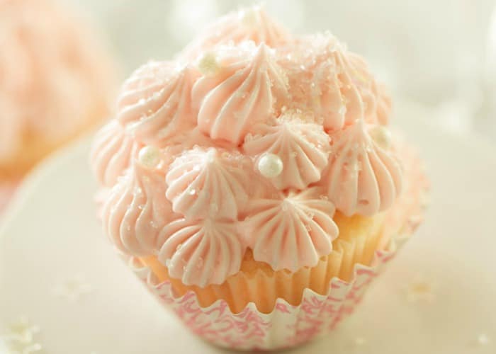 White Chocolate Pink Champagne Cupcakes
