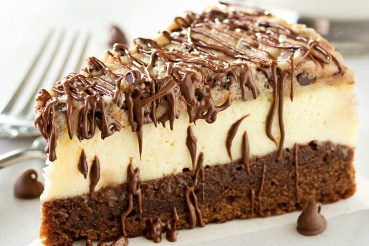 Brownie Bottom Cookie Dough Cheesecake -