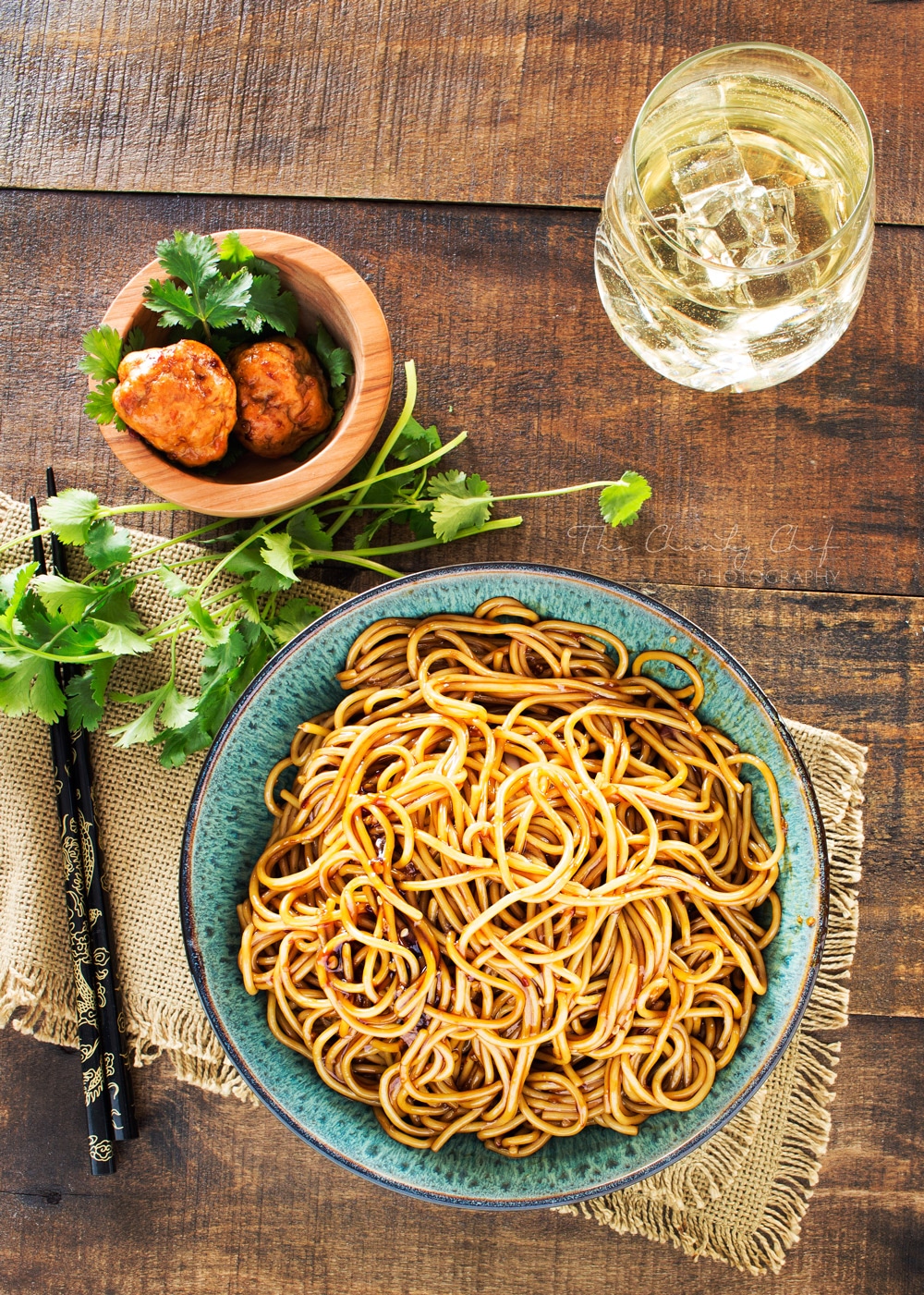 Kung-Pao-Chicken-Spaghetti-and-Meatballs | This version of Kung Pao chicken has all the flavors you'd expect from the classic dish, but in a comforting, homestyle spaghetti and meatballs package! | http://thechunkychef.com