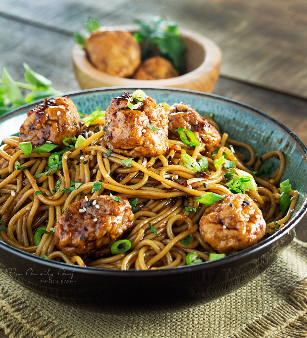 Kung-Pao-Chicken-Spaghetti-and-Meatballs | This version of Kung Pao chicken has all the flavors you'd expect from the classic dish, but in a comforting, homestyle spaghetti and meatballs package! | http://thechunkychef.com