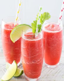 Boozy Strawberry Limeade Slushies | Just 5 ingredients, including ice, and you're on your way to slushy heaven! | http://thechunkychef.com
