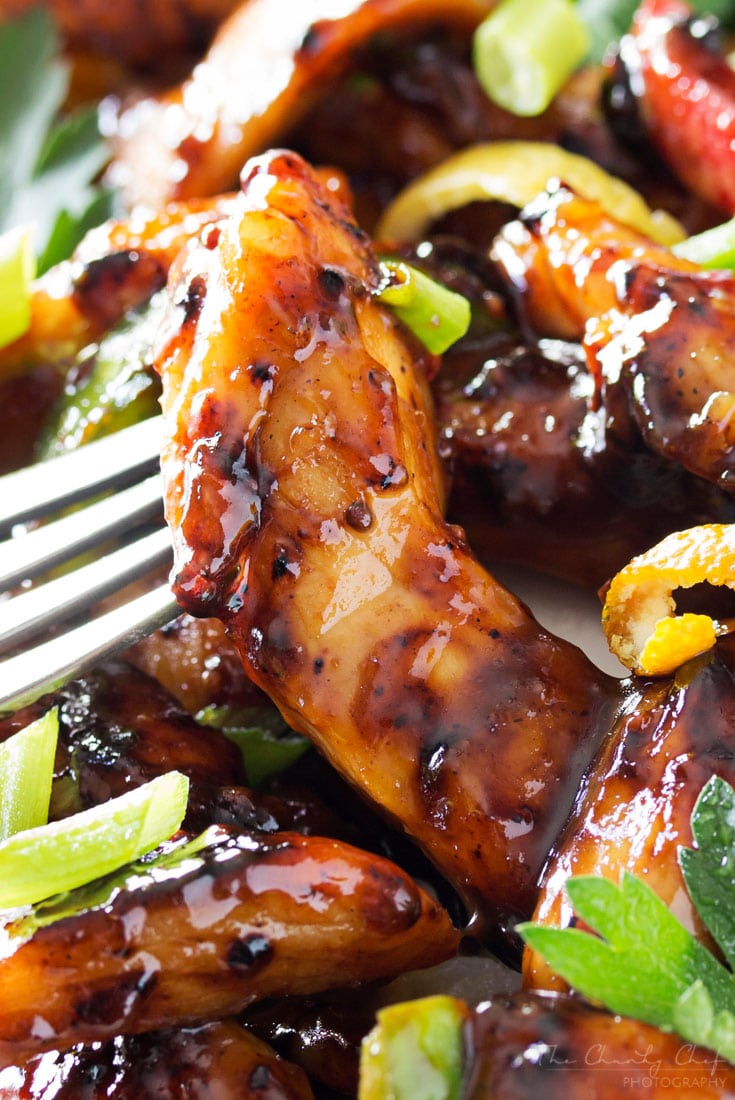 Cajun Honey Glazed Chicken Bowls | This Cajun honey glazed chicken bowl is packed with bright, fresh ingredients! The chicken is actually cooked IN the marinade, allowing for maximum flavor. | http://thechunkychef.com