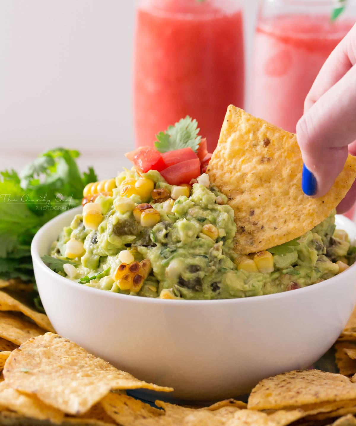 Roasted Poblano Charred Corn Guacamole | Not your average guacamole recipe! Filled with smoky roasted poblano peppers and deliciously charred corn, it's layer after layer of flavor! | http://thechunkychef.com