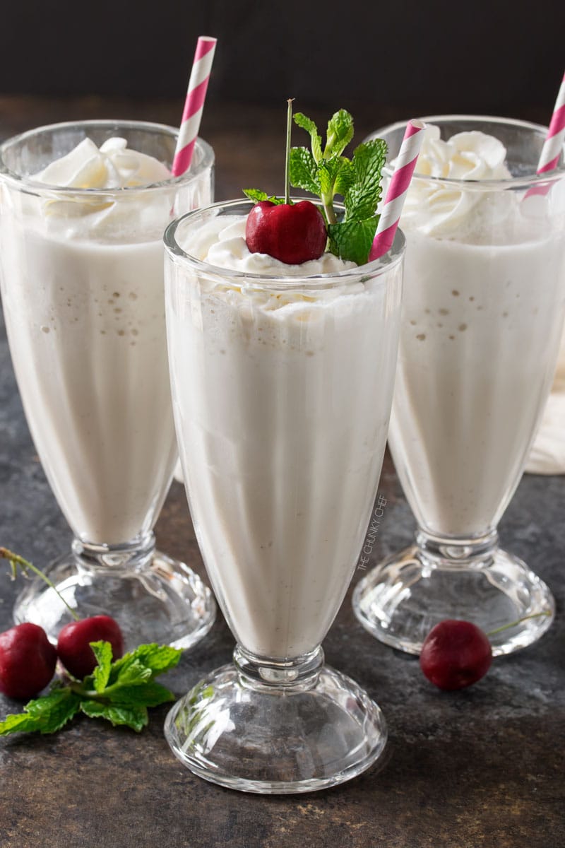 Skinny Vanilla Protein Milkshake | This vanilla protein milkshake has less than 200 calories, is low carb, low sugar, and high in protein... yet it tastes like a decadent vanilla shake! | http://thechunkychef.com