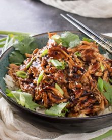 Slow Cooker Honey Garlic Chicken | Tender, moist, honey garlic chicken made easy in the slow cooker, and coated in the most glorious homemade honey garlic and orange sauce! | http://thechunkychef.com