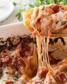 Deluxe Pizza Stuffed Shells | Classic stuffed shells meet deluxe pizza in this fusion of Italian meals... they're easy to make, freezer friendly, and great for families! | http://thechunkychef.com