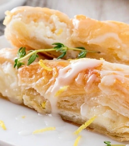 Lemon Almond Cheese Danish | Breakfast pastries don't have to be complicated... this delicate and delicious lemon almond cheese danish is made easy with puff pastry! | http://thechunkychef.com