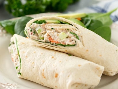 Classic Tuna Salad | This tuna salad is perfect for lunch or dinner, in a wrap, sandwich, salad or even on toasts as an appetizer! | http://thechunkychef.com