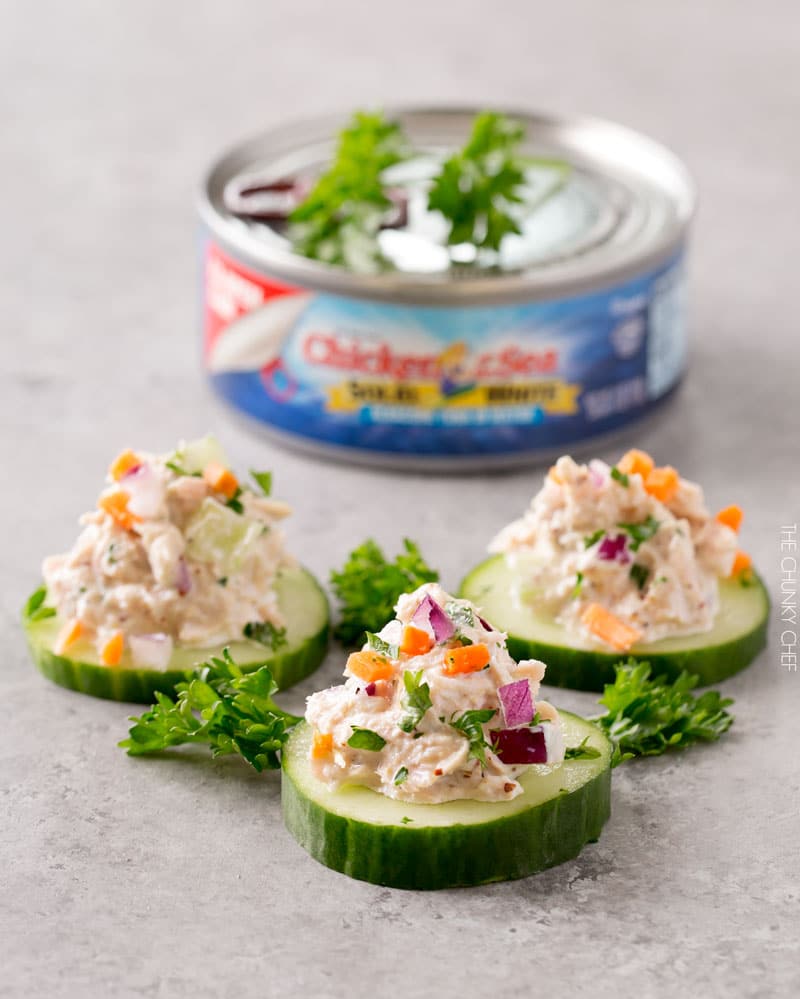 Classic Tuna Salad | This tuna salad is perfect for lunch or dinner, in a wrap, sandwich, salad or even on toasts as an appetizer! | http://thechunkychef.com