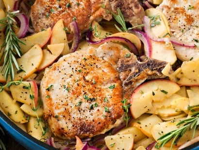One Pan Pork Chops with Apples and Onions | Amazing Fall flavors combine in this one pan, 30 minute pork chop meal! | http://thechunkychef.com
