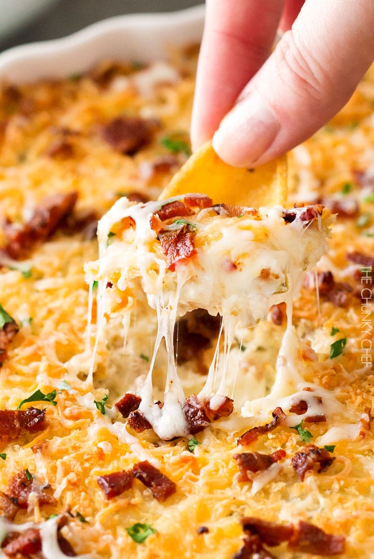 Cheesy Bacon Jalapeno Popper Dip | Warm and spicy, this ultra cheesy bacon jalapeno popper dip will be the hit of ANY party you bring it to! | http://thechunkychef.com