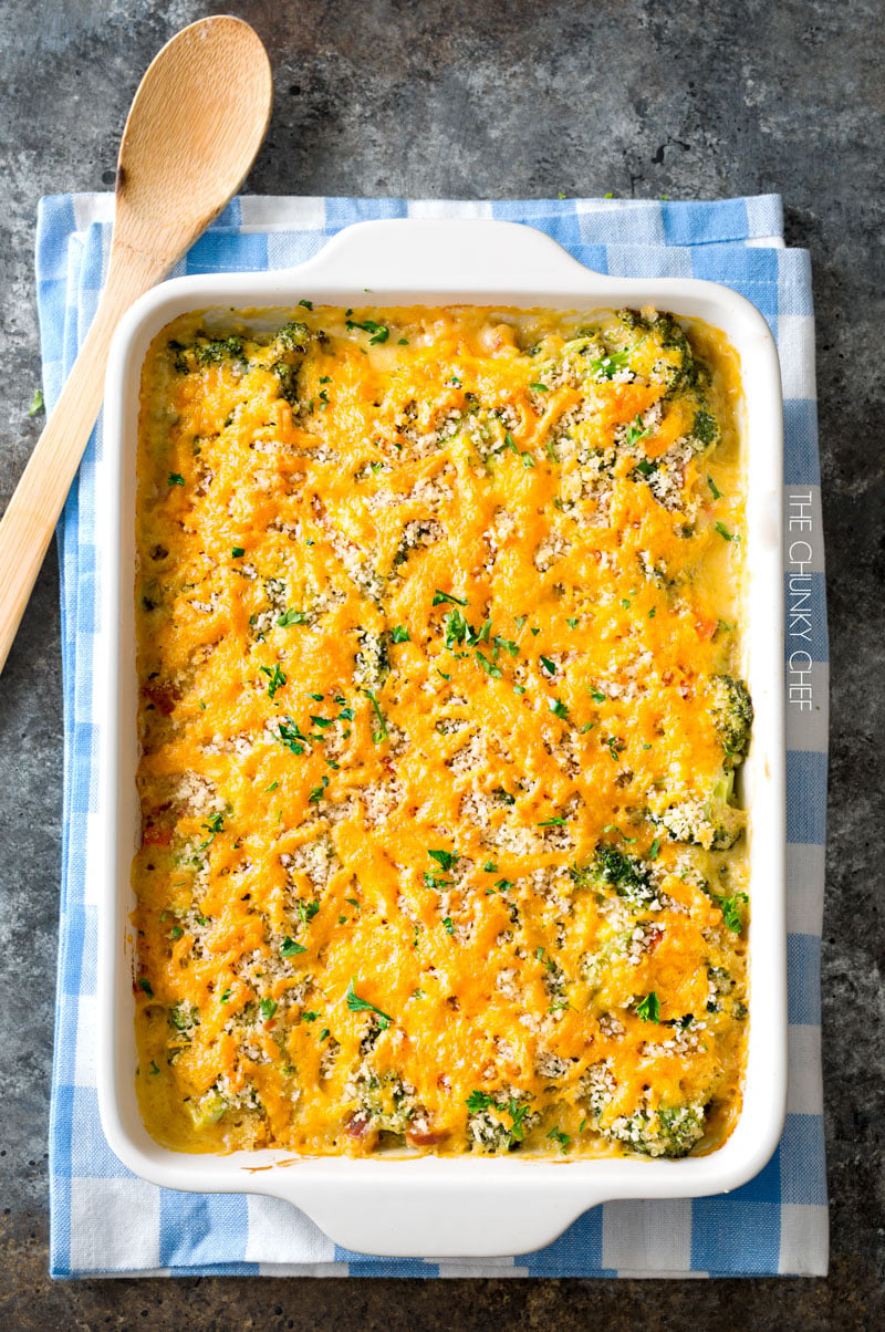 Cheesy Quinoa and Sausage Broccoli Casserole | A healthier version of the classic broccoli casserole, made with protein packed quinoa, chicken sausage, and a homemade (no condensed soups) creamy cheddar sauce! | http://thechunkychef.com