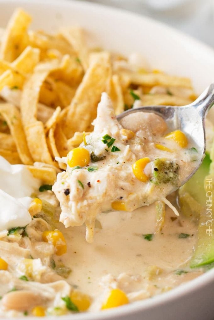 Creamy Crockpot White Chicken Chili 