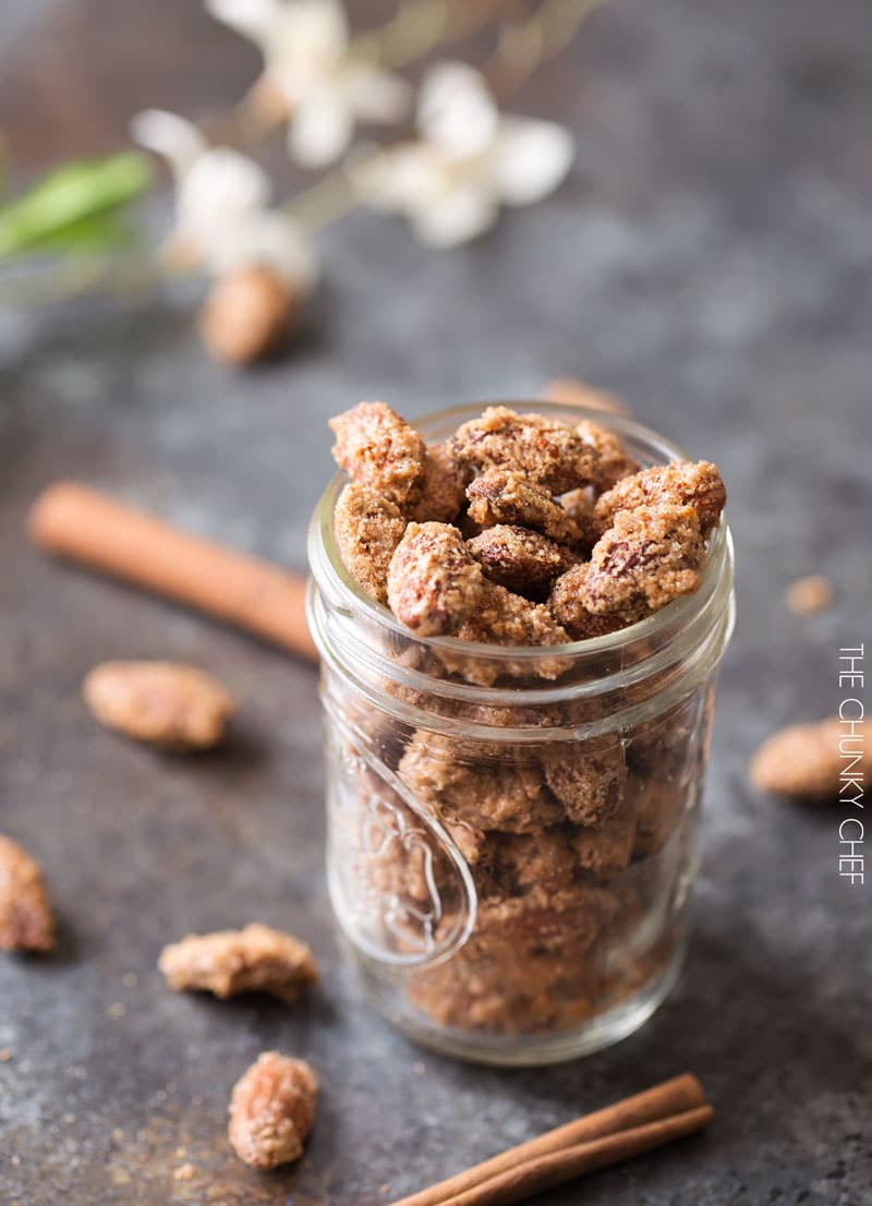 Vanilla Cinnamon Candied Almonds | Sweet, crunchy, roasted candied almonds coated in a mouthwatering vanilla and cinnamon crust! | http://thechunkychef.com