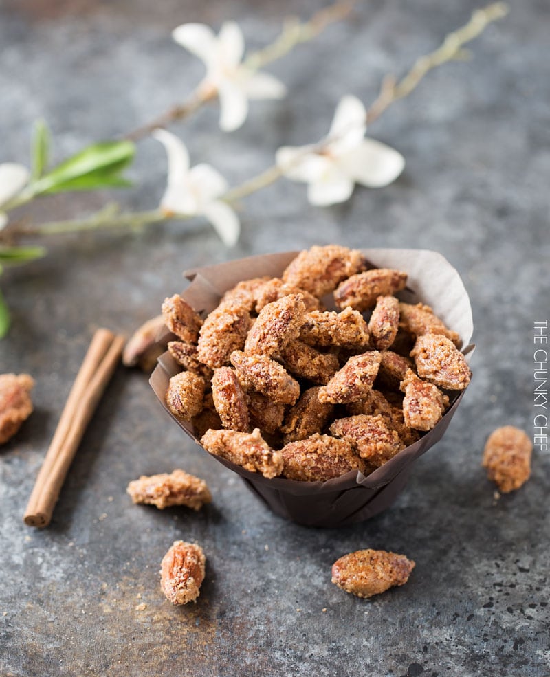 Vanilla Cinnamon Candied Almonds | Sweet, crunchy, roasted candied almonds coated in a mouthwatering vanilla and cinnamon crust! | http://thechunkychef.com