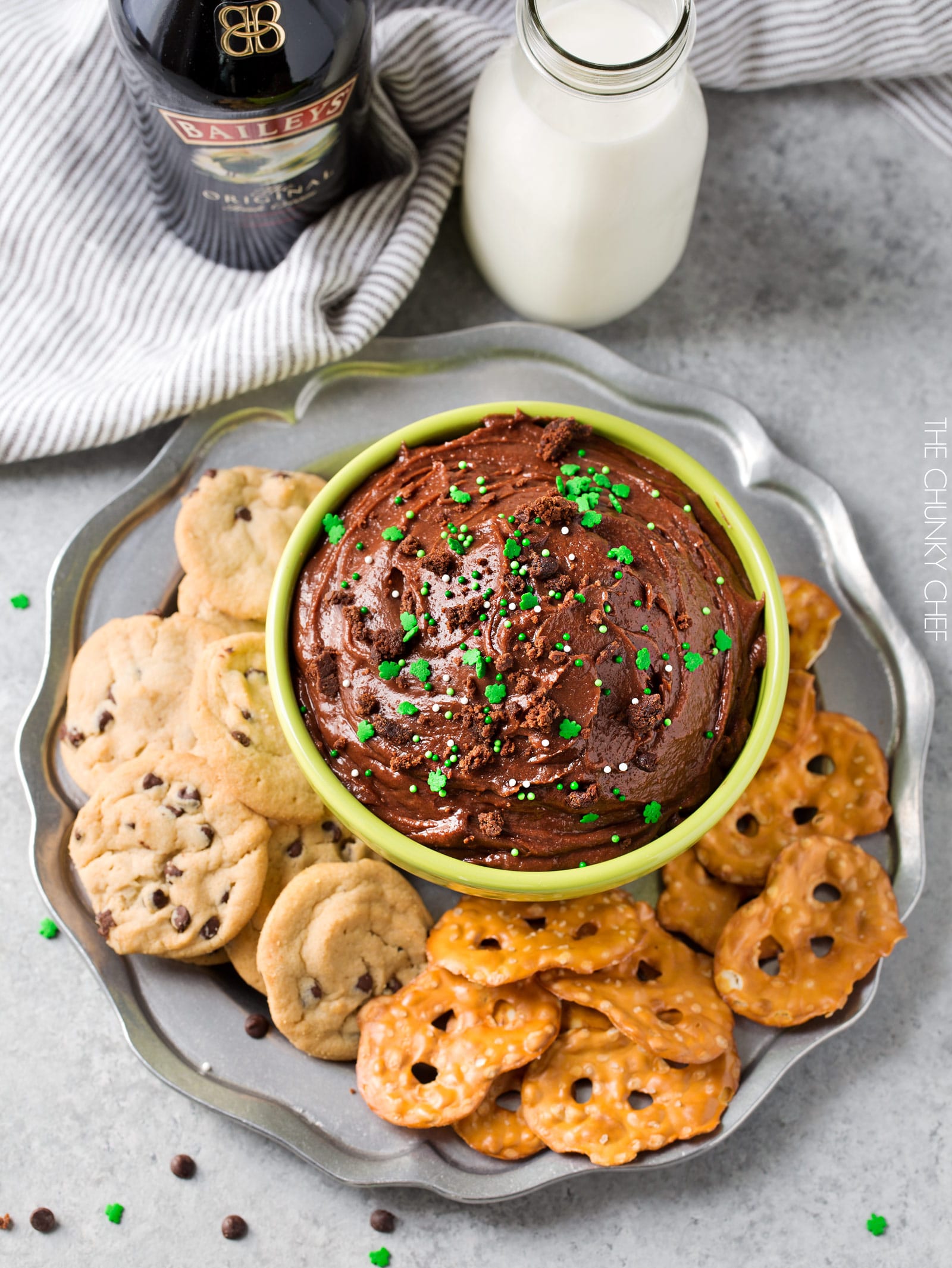 Baileys Brownie Batter Dip | All the amazing brownie batter flavor, in a safe to eat, eggless dip. A splash of Baileys gives this dessert dip a little holiday flair... perfect for a St. Patrick's Day party! | http://thechunkychef.com