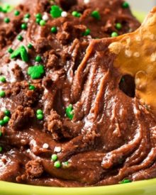 Baileys Brownie Batter Dip | All the amazing brownie batter flavor, in a safe to eat, eggless dip. A splash of Baileys gives this dessert dip a little holiday flair... perfect for a St. Patrick's Day party! | http://thechunkychef.com