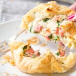 Ham and Cheese Spinach Puffs | Ready in just over 30 minutes, these spinach puffs are made with flaky puff pastry, wrapped around a creamy mixture of ham, gruyere cheese and fresh spinach. Perfect for using leftover ham! | http://thechunkychef.com