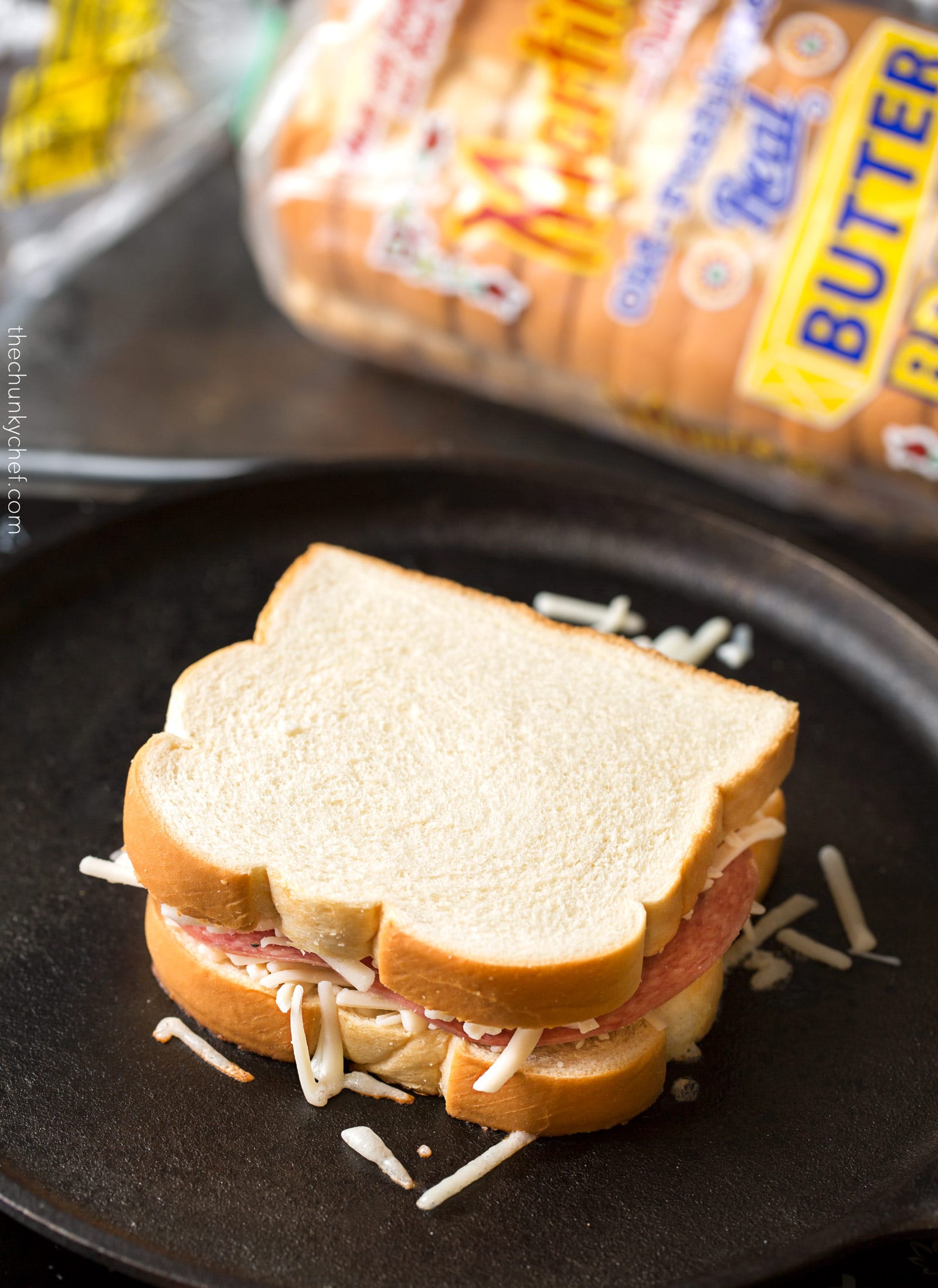 Salami and Pickle Grilled Cheese | Everything you love about the salami, cream cheese and pickle appetizer, put into a gooey, buttery grilled cheese! Comfort food elevated to gourmet levels! | http://thechunkychef.com