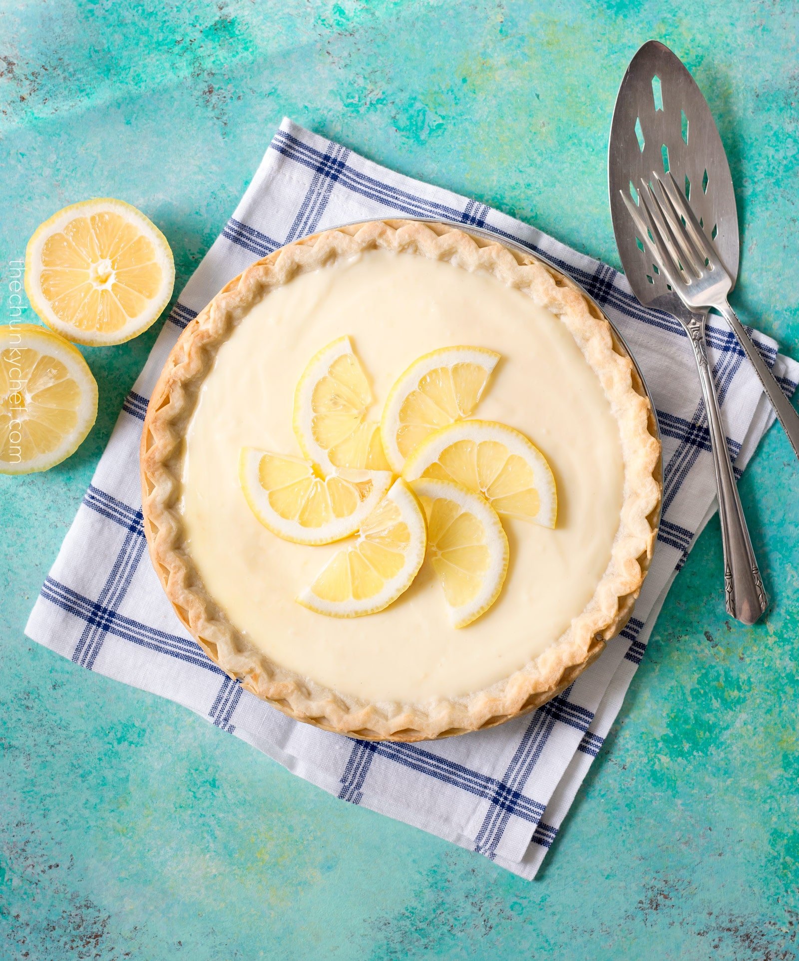 Creamy Sour Cream Lemon Pie | This almost no bake pie is cool, creamy, rich, and bursting with summer lemon flavors. The sour cream gives this dessert a delicious tang! | http://thechunkychef.com