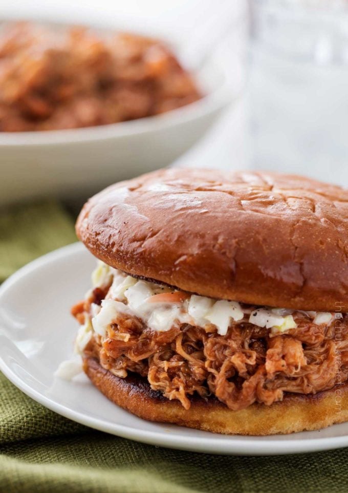 Pulled pork sandwich with coleslaw