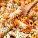 One Pot Chicken Parmesan Pasta | Great chicken parmesan flavors combine with pasta in this one pot meal that's ready in 30 minutes! | https://thechunkychef.com | #dinner #chicken #easyrecipe #weeknight