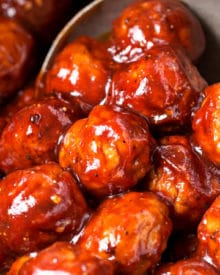 Cranberry BBQ Crockpot Meatballs | The perfect appetizer for a party or game day... with just 3 ingredients and just 5 minutes of prep! Pop it all in your slow cooker and enjoy! | https://www.thechunkychef.com | #appetizer #meatballs #party #easyrecipe #crockpot #slowcooker