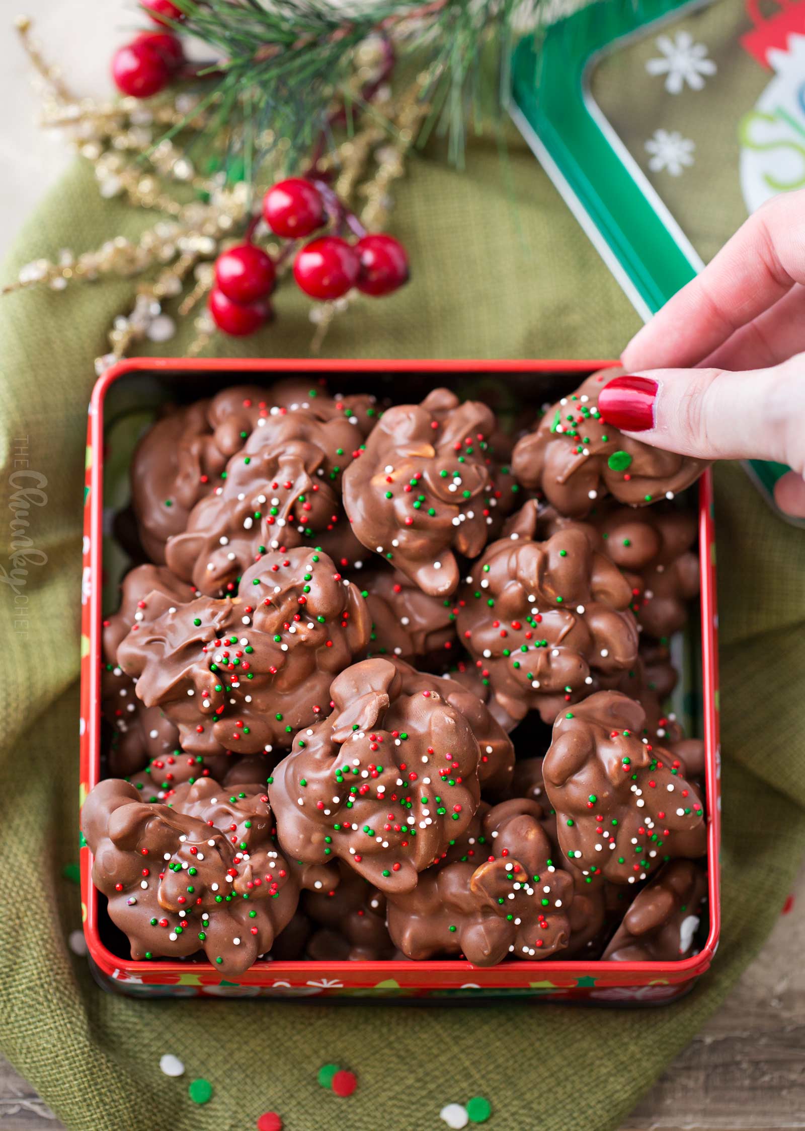 Easy Crockpot Christmas Candy - Meatloaf and Melodrama