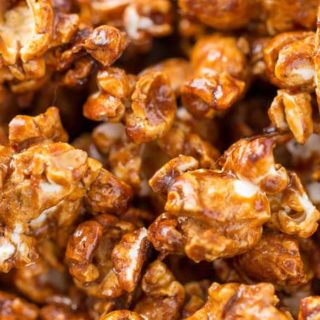 Gingerbread Caramel Corn | Classic caramel corn combines with gingerbread spices in the best caramel corn EVER! You'll love snacking on this sweet and crunchy popcorn! | The Chunky Chef | #popcorn #caramelcorn #homemadecaramel #snackrecipes #homemade #gingerbread
