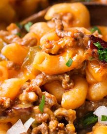 No-Boil One Pan Bacon Cheeseburger Pasta Bake | This weeknight dinner recipe is a tasty twist on an American classic, the bacon cheeseburger. One pan, no pre-cooking the beef, and no boiling the pasta... it all bakes together into the best bacon cheeseburger pasta bake or casserole ever!! | The Chunky Chef | #baconcheeseburger #cheeseburger #pastabake #casserolerecipe #onepanmeal #onepotmeal #weeknightdinnerrecipe