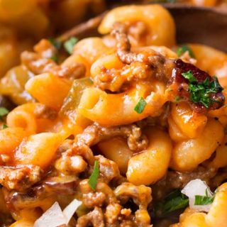 No-Boil One Pan Bacon Cheeseburger Pasta Bake | This weeknight dinner recipe is a tasty twist on an American classic, the bacon cheeseburger. One pan, no pre-cooking the beef, and no boiling the pasta... it all bakes together into the best bacon cheeseburger pasta bake or casserole ever!! | The Chunky Chef | #baconcheeseburger #cheeseburger #pastabake #casserolerecipe #onepanmeal #onepotmeal #weeknightdinnerrecipe