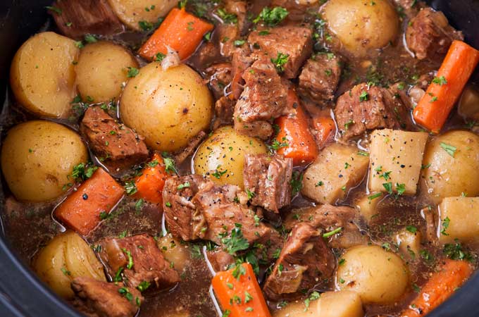 Beer and Horseradish Slow Cooker Beef Stew - The Chunky Chef Beer and Horseradish Slow Cooker Beef Stew - The Chunky Chef