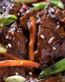 Easy Slow Cooker Mongolian Beef | Amazingly tender Mongolian beef, made incredibly easy in the slow cooker! Just 10 minutes of prep! | The Chunky Chef | #mongolianbeef #slowcooker #crockpot #easyrecipe #chinesefood #beefrecipes