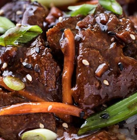 Easy Slow Cooker Mongolian Beef | Amazingly tender Mongolian beef, made incredibly easy in the slow cooker!  Just 10 minutes of prep! | The Chunky Chef | #mongolianbeef #slowcooker #crockpot #easyrecipe #chinesefood #beefrecipes