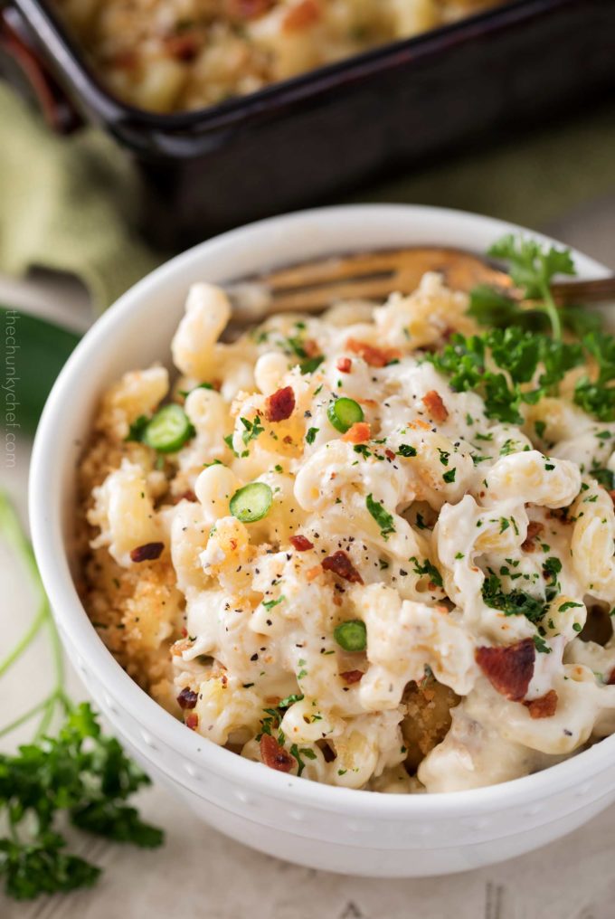 Baked Jalapeño Popper Mac and Cheese - The Chunky Chef